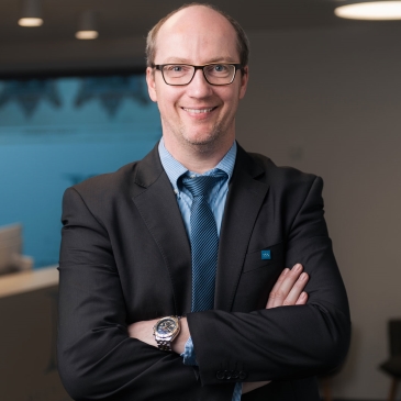 Dr. Michael STESKAL