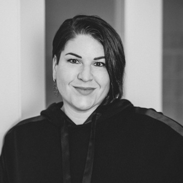 Mag. Kathrin SCHUHMEISTER