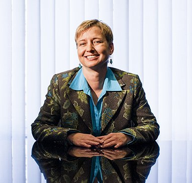 Dr. Ursula PERNFUSS LL.M.